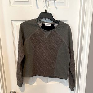 gray cropped sweater